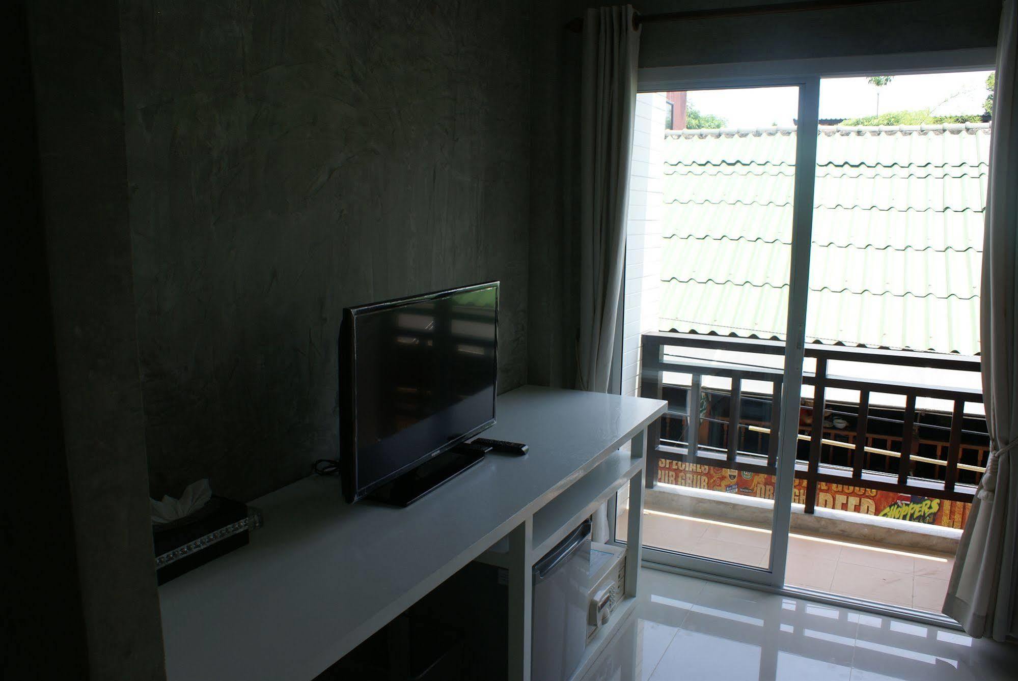 Ban'S Avenue Guesthouse Ko Tao Buitenkant foto